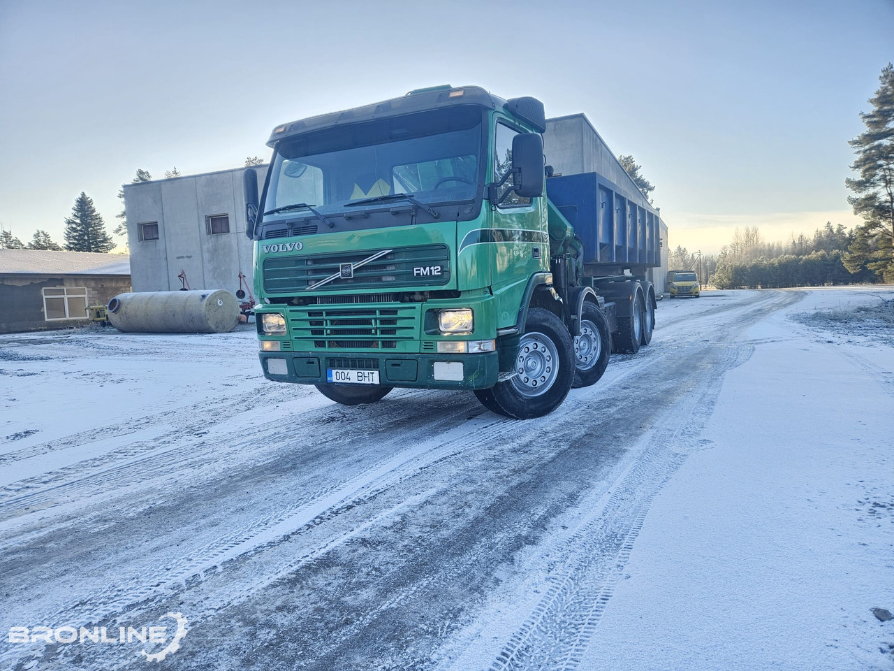 2002 Volvo FM12 8x4 Cable lift + Crane HMF - Camion - système de câble, Camion grue: photos 3 2002 Volvo FM12 8x4 Cable lift + Crane HMF - Camion - système de câble, Camion grue: photos 3