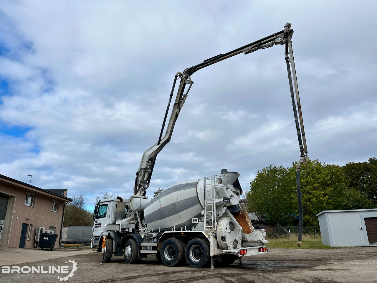 2004 MERCEDES-BENZ ACTROS 3241K 8X4/4 PUMI - Camion malaxeur: photos 5 2004 MERCEDES-BENZ ACTROS 3241K 8X4/4 PUMI - Camion malaxeur: photos 5