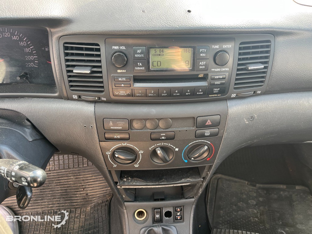 Voiture 2005 Toyota Corolla 1.6 81kW: photos 20