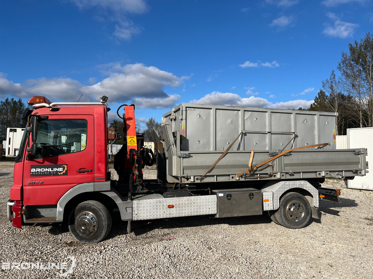 2007 Mercedes-Benz Atego 1024 Crane+Winch+Hooklift - Camion ampliroll, Camion grue: photos 3 2007 Mercedes-Benz Atego 1024 Crane+Winch+Hooklift - Camion ampliroll, Camion grue: photos 3