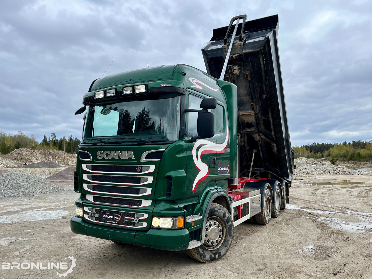 2013 V8 SCANIA R560 8X4 Tipper/Kallur/Retarder - Camion benne: photos 2 2013 V8 SCANIA R560 8X4 Tipper/Kallur/Retarder - Camion benne: photos 2