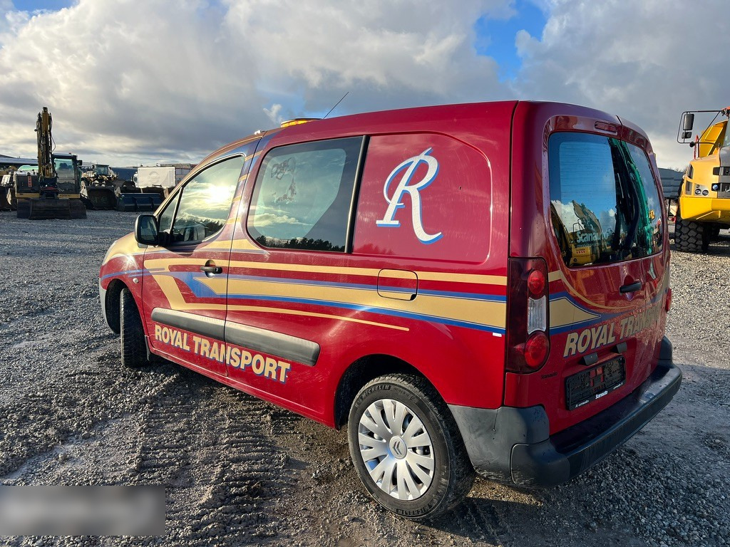 Voiture 2015 Citroën Berlingo 1.6 84kw: photos 6 Voiture 2015 Citroën Berlingo 1.6 84kw: photos 6