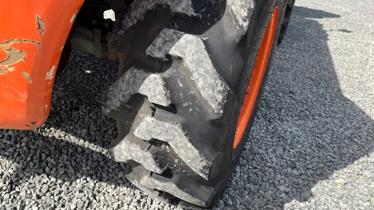 AUSA T 276 H Teleskoplader 5100 Kg - Chargeuse sur pneus: photos 5 AUSA T 276 H Teleskoplader 5100 Kg - Chargeuse sur pneus: photos 5