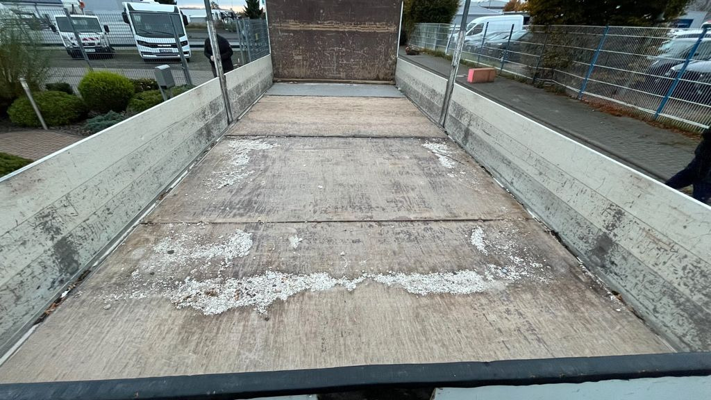 Iveco Eurocargo ML 80E18 Pritsche Iveco Eurocargo ML 80E18 Pritsche - Utilitaire plateau: photos 3 Iveco Eurocargo ML 80E18 Pritsche Iveco Eurocargo ML 80E18 Pritsche - Utilitaire plateau: photos 3