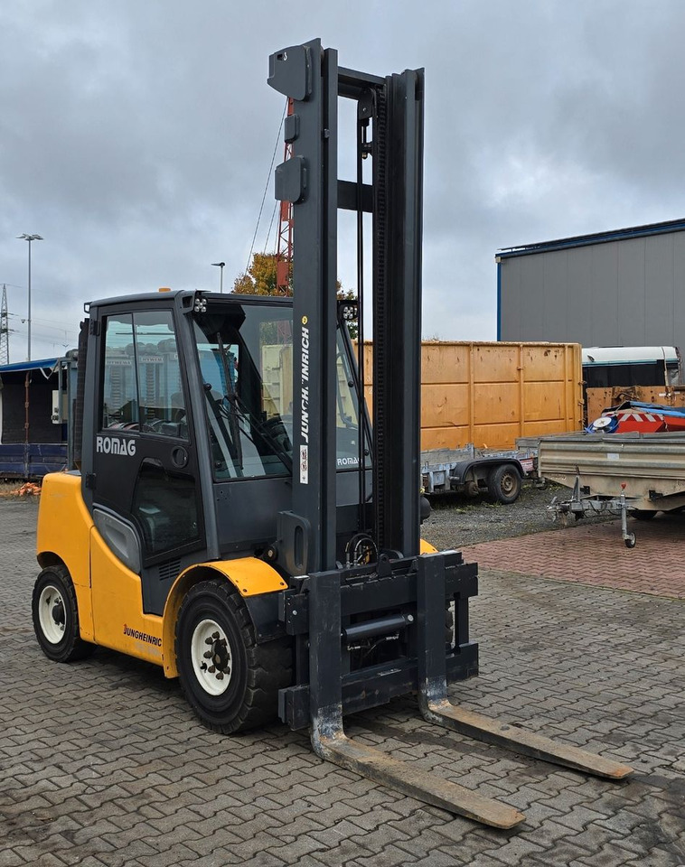 Jungheinrich TFG 550 S Stapler Frontstapler Gabelstapler - Chariot élévateur: photos 1 Jungheinrich TFG 550 S Stapler Frontstapler Gabelstapler - Chariot élévateur: photos 1