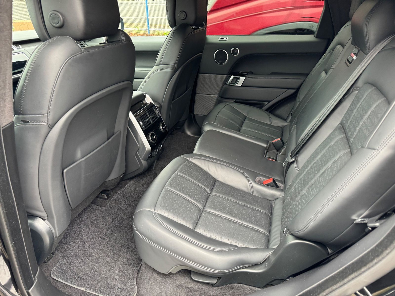 SUV Land Rover Range Rover Sport Autobiography Dynamic: photos 15 SUV Land Rover Range Rover Sport Autobiography Dynamic: photos 15