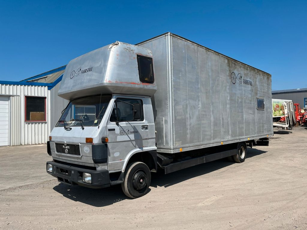 MAN VW-MAN LO2 Koffer Schlafkabine MAN VW-MAN LO2 Koffer Schlafkabine - Fourgon grand volume: photos 3 MAN VW-MAN LO2 Koffer Schlafkabine MAN VW-MAN LO2 Koffer Schlafkabine - Fourgon grand volume: photos 3