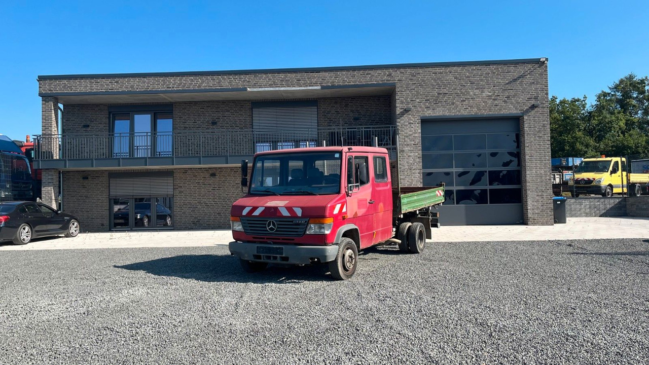 Mercedes-Benz Vario 614 DK Kipper Doka Mercedes-Benz Vario 614 DK Kipper Doka - Utilitaire benne, Utilitaire double cabine: photos 1 Mercedes-Benz Vario 614 DK Kipper Doka Mercedes-Benz Vario 614 DK Kipper Doka - Utilitaire benne, Utilitaire double cabine: photos 1