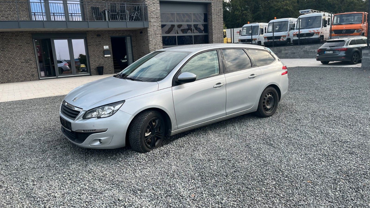 Peugeot 308 SW Active - Voiture break: photos 2 Peugeot 308 SW Active - Voiture break: photos 2