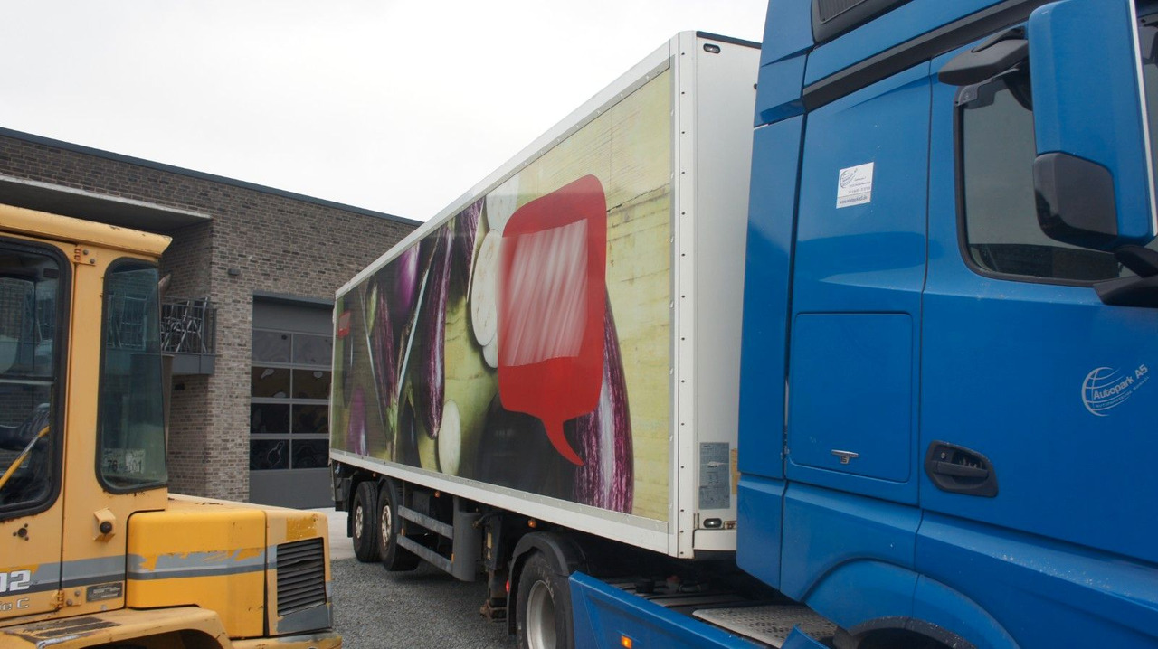 Schmitz Cargobull SKO 18 Kühlkoffer Frigoblock Liftachse Lenkachse - Semi-remorque frigorifique: photos 3 Schmitz Cargobull SKO 18 Kühlkoffer Frigoblock Liftachse Lenkachse - Semi-remorque frigorifique: photos 3