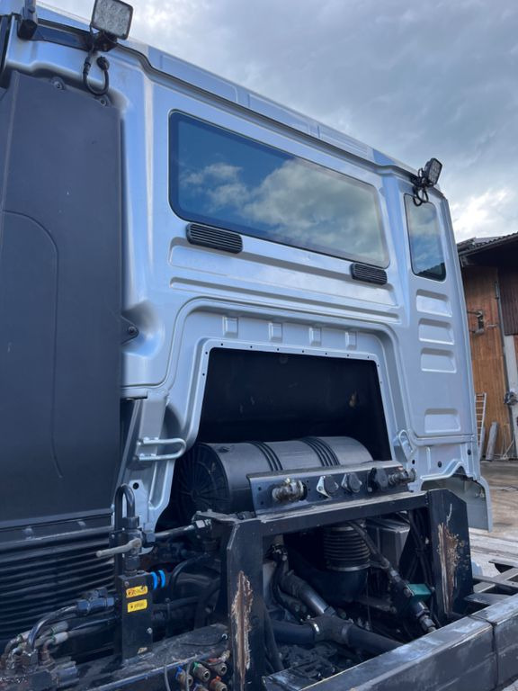 Camion benne MAN TGS 33.480 6x4 Wechselsystem MAN TGS 33.480 6x4 Wechselsystem: photos 13 Camion benne MAN TGS 33.480 6x4 Wechselsystem MAN TGS 33.480 6x4 Wechselsystem: photos 13