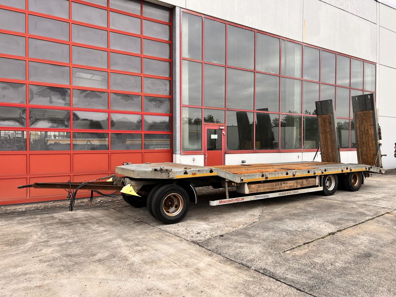 Möslein TF3 Schwebheim 3 Achs Tiefladeranhänger - Remorque porte-engin surbaissée: photos 5 Möslein TF3 Schwebheim 3 Achs Tiefladeranhänger - Remorque porte-engin surbaissée: photos 5