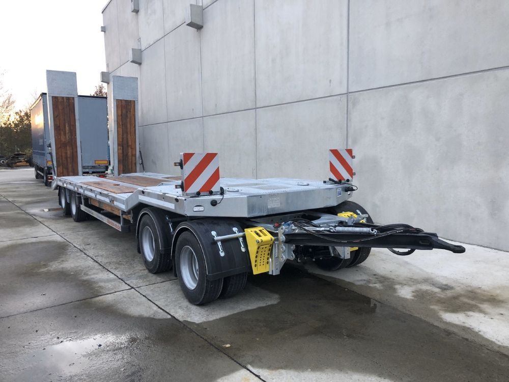 Möslein neuer 4 Achs Tieflader hydraulischen Rampen - Remorque porte-engin surbaissée: photos 3 Möslein neuer 4 Achs Tieflader hydraulischen Rampen - Remorque porte-engin surbaissée: photos 3