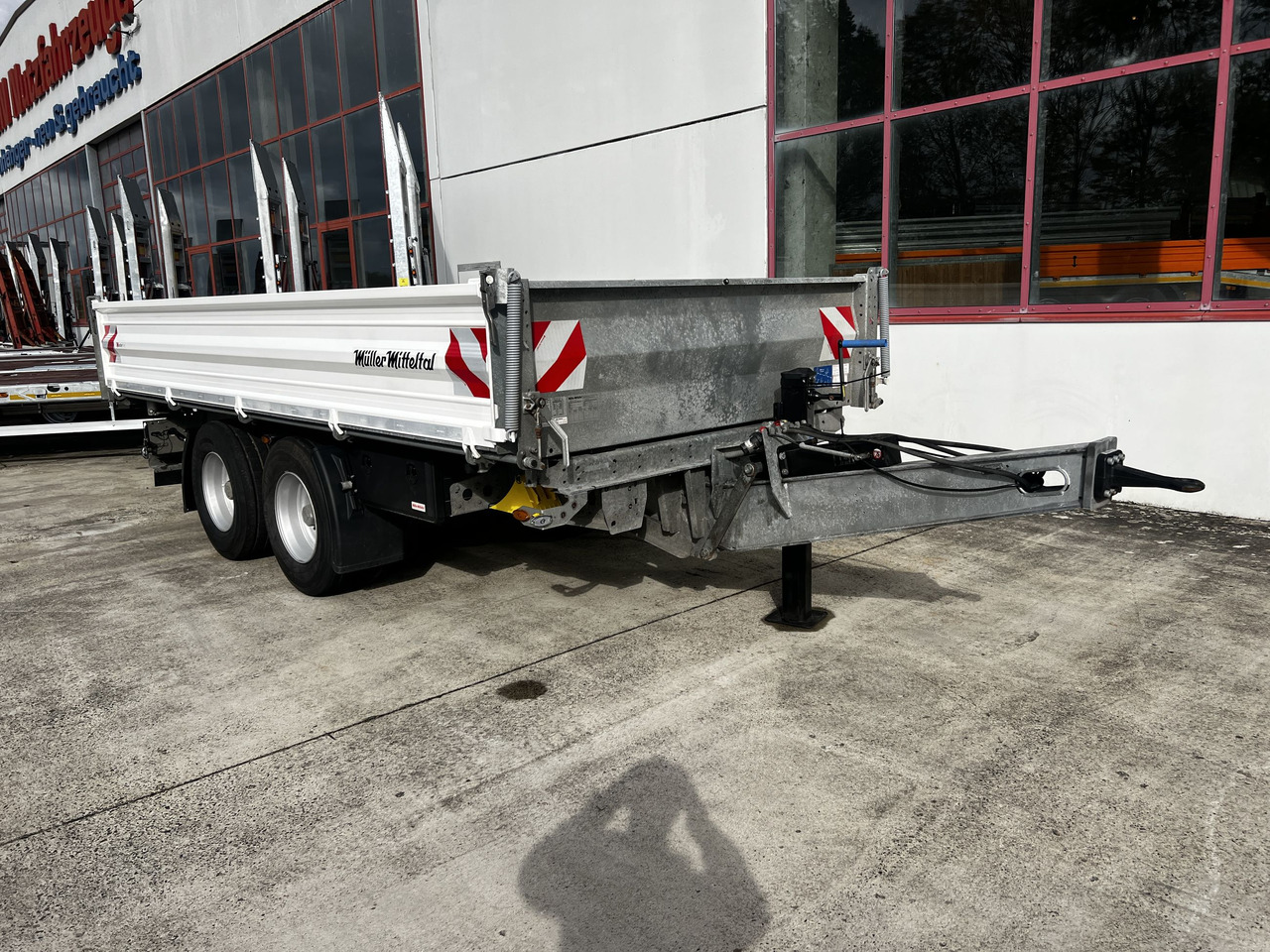 Müller Mitteltal TA-2 14,4 t Tandemkipper- Tieflader Breitbereifung NEUWERTIG - Remorque benne: photos 3 Müller Mitteltal TA-2 14,4 t Tandemkipper- Tieflader Breitbereifung NEUWERTIG - Remorque benne: photos 3