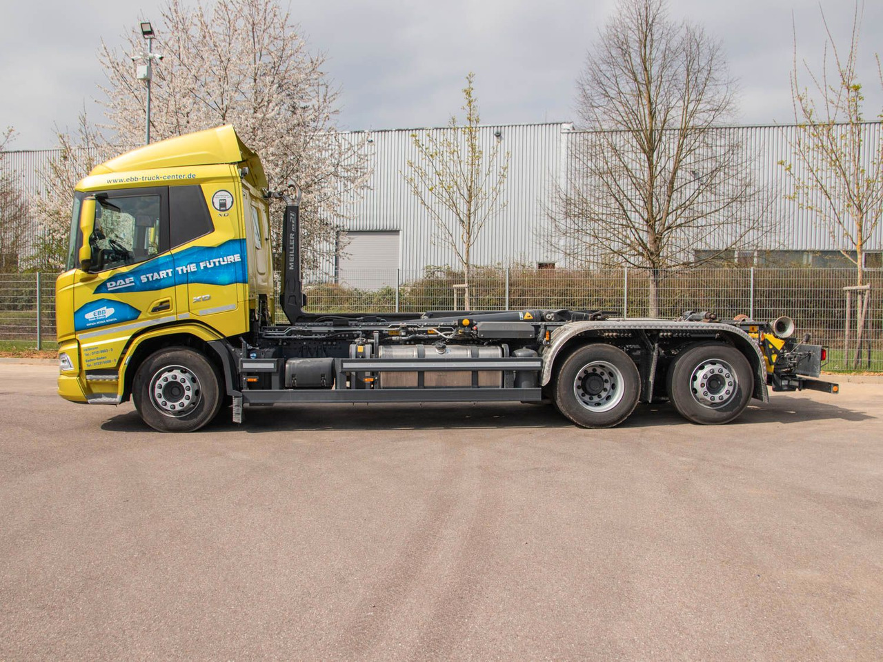 DAF FAN XD 450 SL Meiller Abrollkipper DAF FAN XD 450 SL Meiller Abrollkipper - Camion ampliroll: photos 2 DAF FAN XD 450 SL Meiller Abrollkipper DAF FAN XD 450 SL Meiller Abrollkipper - Camion ampliroll: photos 2
