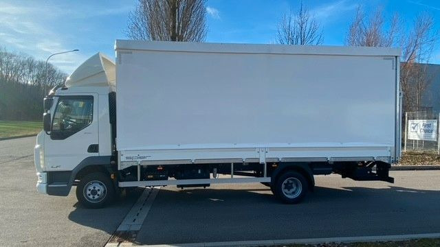 DAF LF 210 7,49t Pritsche Plane LBW - Utilitaire rideaux coulissants (PLSC): photos 3 DAF LF 210 7,49t Pritsche Plane LBW - Utilitaire rideaux coulissants (PLSC): photos 3