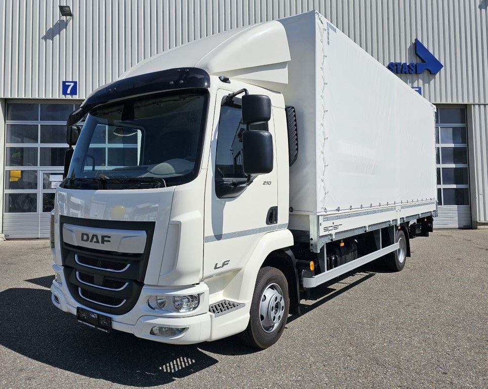 DAF LF 210 7,49t Spier Pritsche-Plane LBW Tageszulas DAF FA LF 210 08t Spier Pritsche mit LBW - Camion à rideaux coulissants: photos 1 DAF LF 210 7,49t Spier Pritsche-Plane LBW Tageszulas DAF FA LF 210 08t Spier Pritsche mit LBW - Camion à rideaux coulissants: photos 1