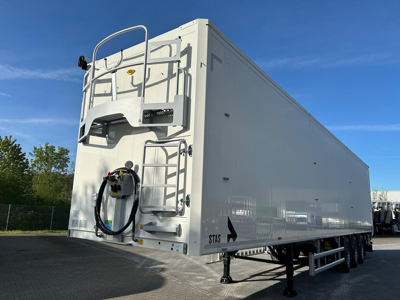 Stas bioSTAR 91,3 cbm - Semi-remorque à fond mouvant: photos 4 Stas bioSTAR 91,3 cbm - Semi-remorque à fond mouvant: photos 4