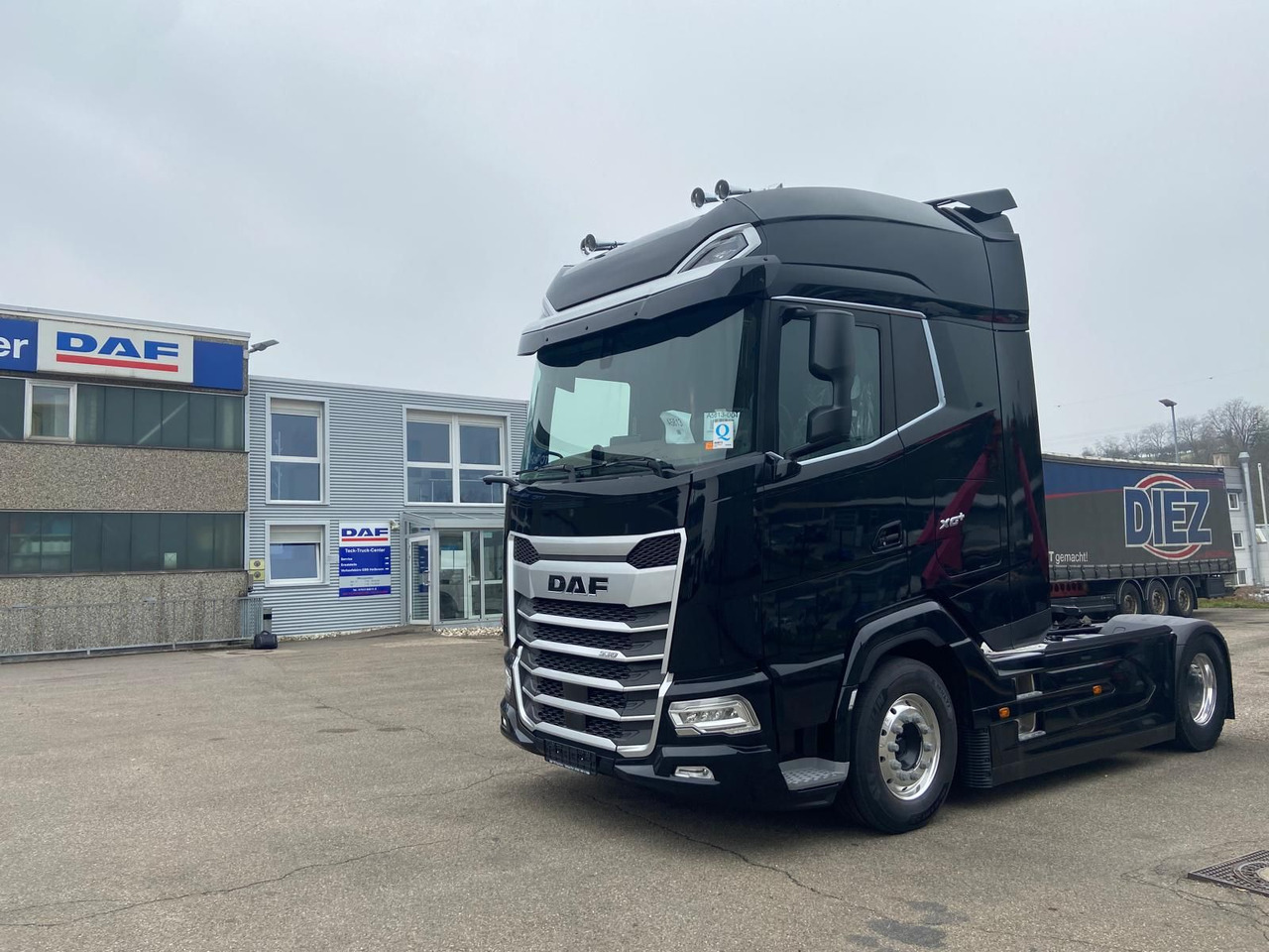 DAF XG+ 530 FT Edition Black DAF XG 530 FT Edition Black - Tracteur routier: photos 1 DAF XG+ 530 FT Edition Black DAF XG 530 FT Edition Black - Tracteur routier: photos 1