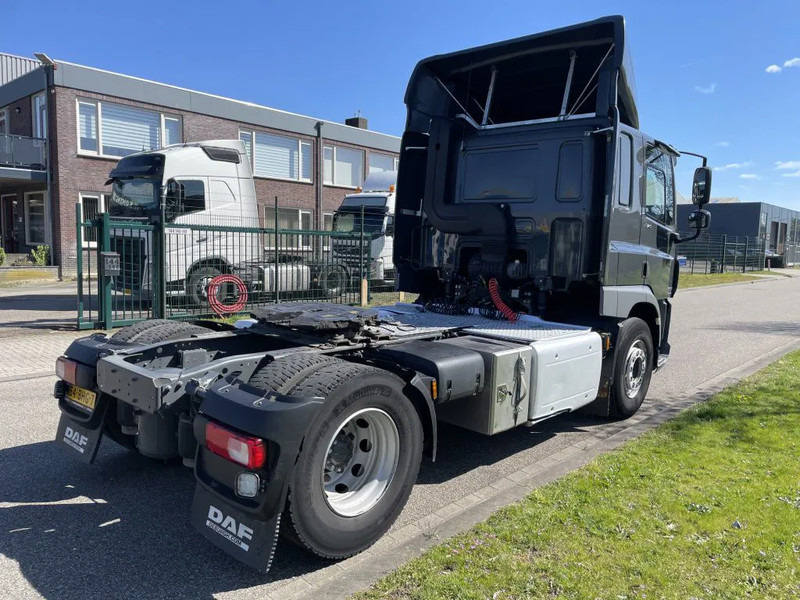 DAF CF 370 2016 only 562.000 km - Tracteur routier: photos 3 DAF CF 370 2016 only 562.000 km - Tracteur routier: photos 3