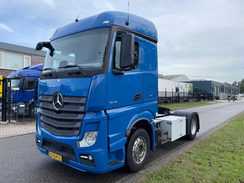Mercedes-Benz Actros 1943 full adr 2017 only 695.000 km - Tracteur routier: photos 2 Mercedes-Benz Actros 1943 full adr 2017 only 695.000 km - Tracteur routier: photos 2