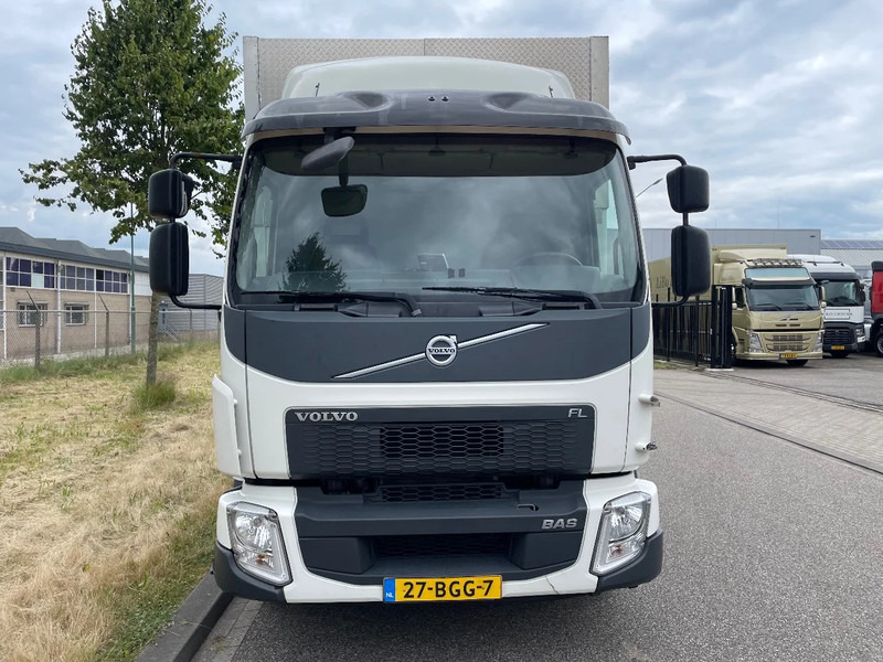 Volvo FL 210 euro 6 2015 - Camion fourgon: photos 4 Volvo FL 210 euro 6 2015 - Camion fourgon: photos 4