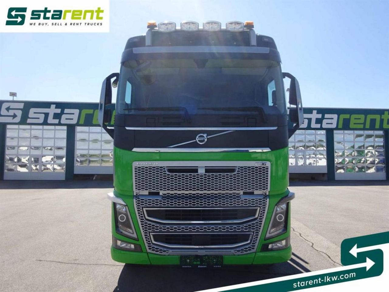 Volvo FH16 750 6x4 Holzaufbau mit Kran (Tajfun LIV120Z) - Camion grumier: photos 2 Volvo FH16 750 6x4 Holzaufbau mit Kran (Tajfun LIV120Z) - Camion grumier: photos 2