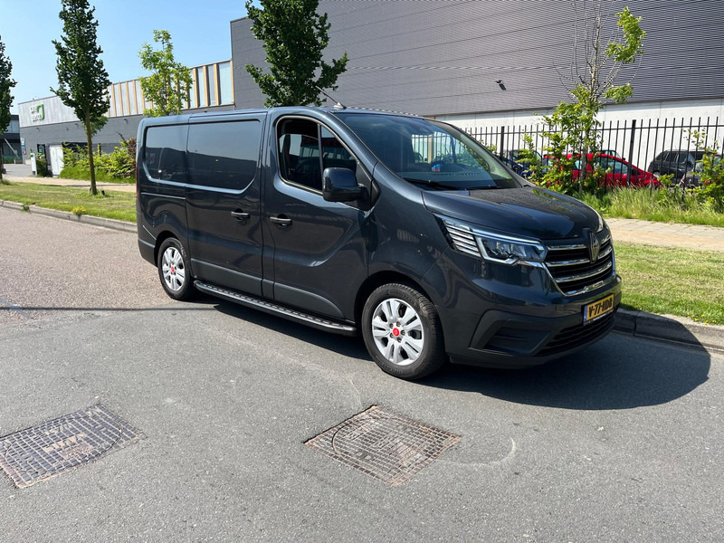 Renault Trafic Red 2.0 CDI, L1 H1, 150 PK, Euro 6, Airco, cruise, nav, camera, - Fourgonnette: photos 5 Renault Trafic Red 2.0 CDI, L1 H1, 150 PK, Euro 6, Airco, cruise, nav, camera, - Fourgonnette: photos 5