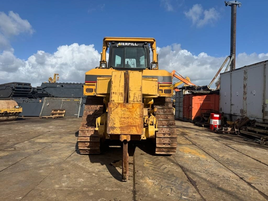 CAT D 8 R - Bulldozer: photos 4 CAT D 8 R - Bulldozer: photos 4