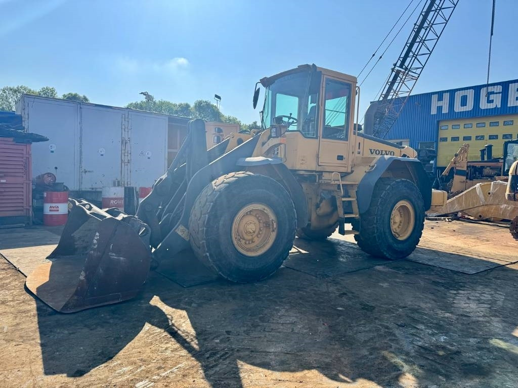 Volvo L 110 E - Chargeuse sur pneus: photos 1 Volvo L 110 E - Chargeuse sur pneus: photos 1