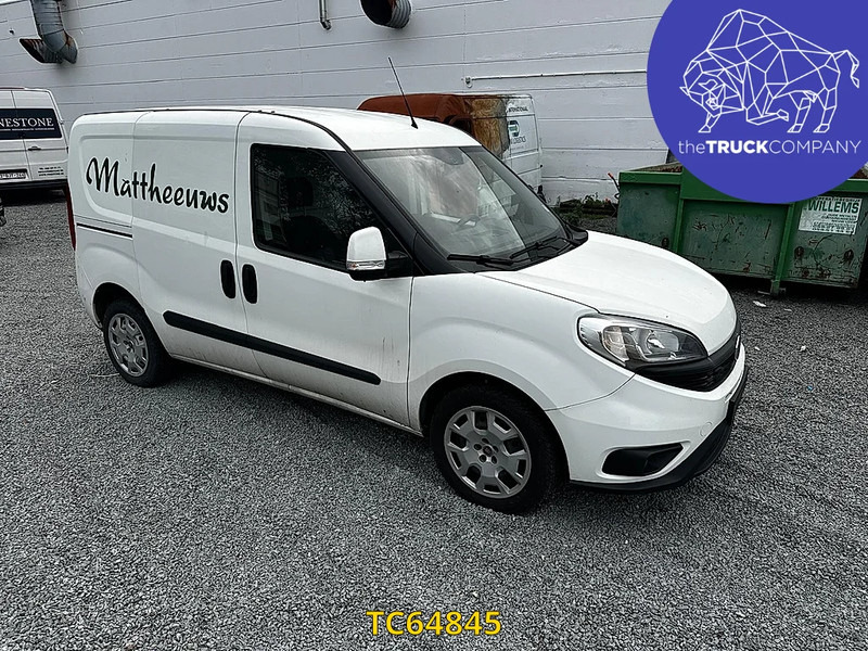 Fourgon utilitaire Fiat Doblò 1.4i PETROL / CNG: photos 18
