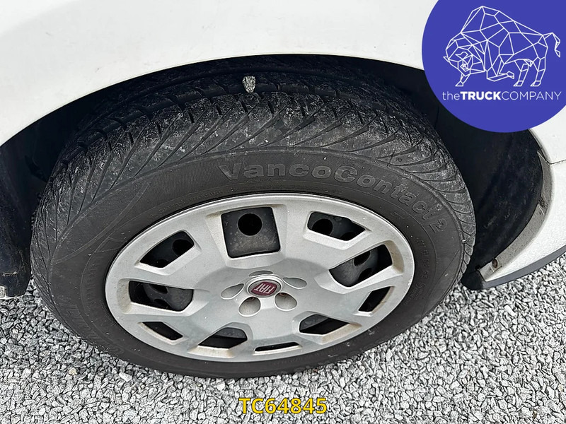 Fourgon utilitaire Fiat Doblò 1.4i PETROL / CNG: photos 17