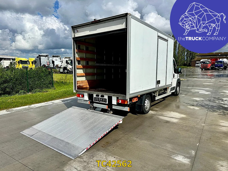 Fiat Ducato meubelbak + lift 3.0D automaat - Fourgon grand volume: photos 3 Fiat Ducato meubelbak + lift 3.0D automaat - Fourgon grand volume: photos 3