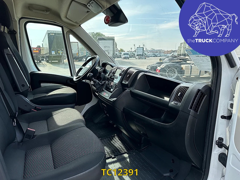 Fourgon utilitaire Peugeot Boxer L3H2: photos 16