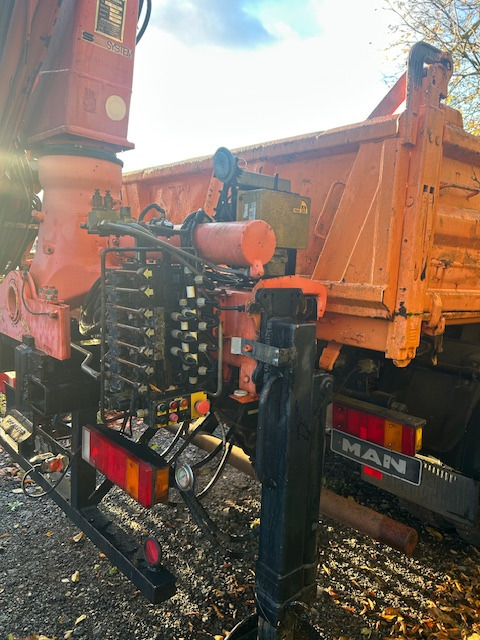 MAN 19 293 4x4 Kran Atlas 85.1 A2 - Camion benne: photos 3 MAN 19 293 4x4 Kran Atlas 85.1 A2 - Camion benne: photos 3