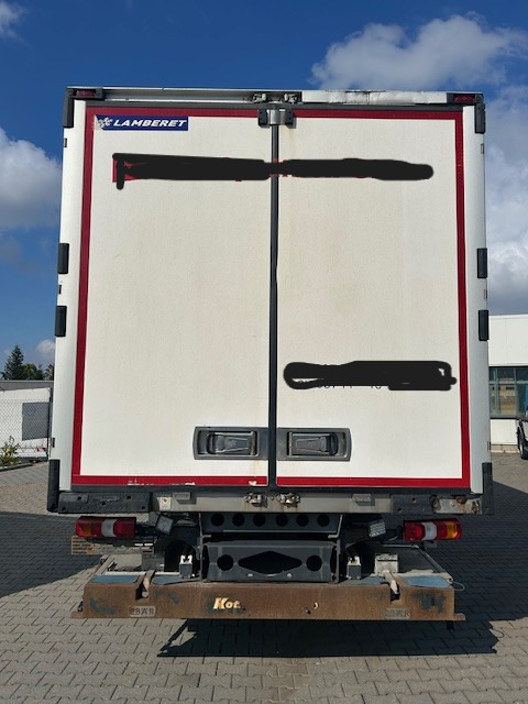 MERCEDES-BENZ 1524 - Camion frigorifique: photos 4 MERCEDES-BENZ 1524 - Camion frigorifique: photos 4