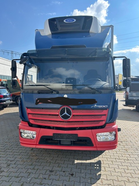 MERCEDES-BENZ 1524 - Camion frigorifique: photos 2 MERCEDES-BENZ 1524 - Camion frigorifique: photos 2