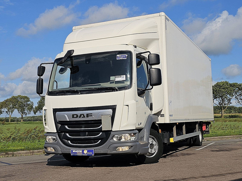 DAF LF 210 7.49T LIFT NAVI CAM. - Camion fourgon: photos 1 DAF LF 210 7.49T LIFT NAVI CAM. - Camion fourgon: photos 1
