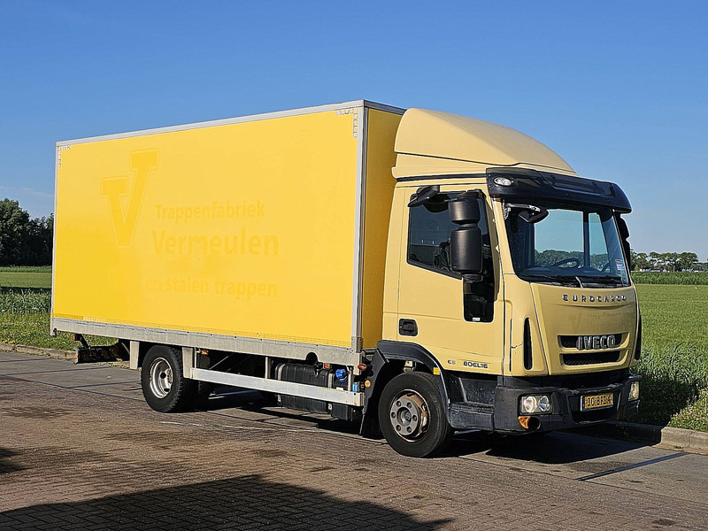 Iveco 80E16 EUROCARGO MANUAL AIRCO - Camion fourgon: photos 5 Iveco 80E16 EUROCARGO MANUAL AIRCO - Camion fourgon: photos 5