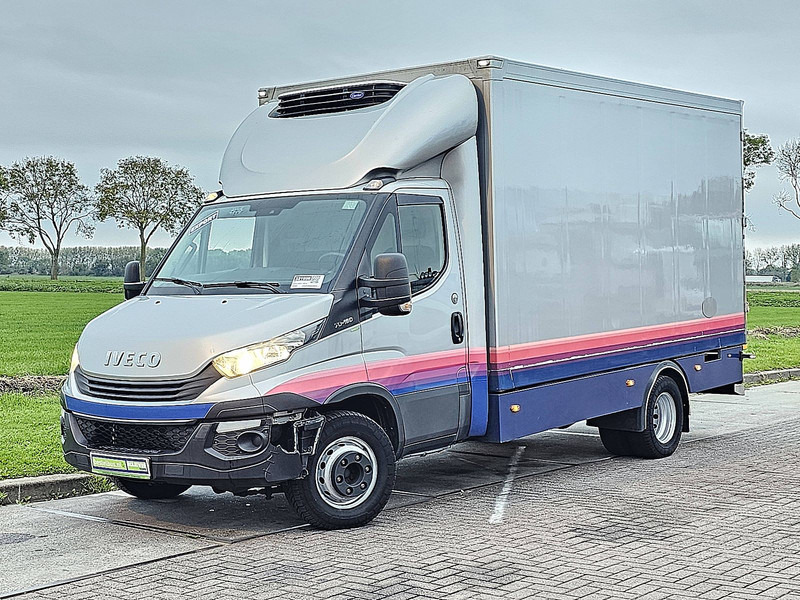 Iveco Daily 70C18 CARRIER MEATRAILS - Utilitaire frigorifique: photos 2 Iveco Daily 70C18 CARRIER MEATRAILS - Utilitaire frigorifique: photos 2