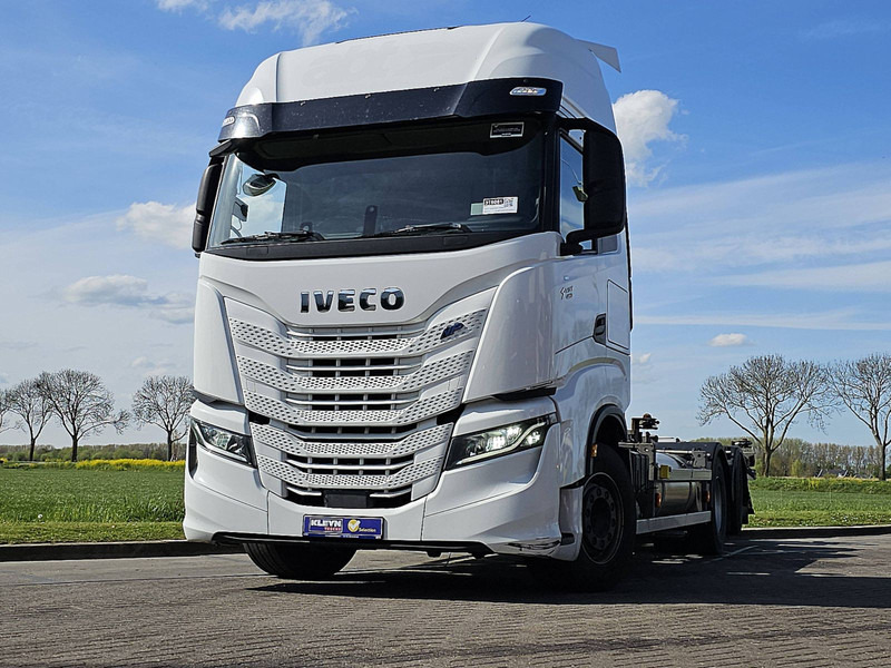 Iveco S-WAY AS260S46 LNG INT. STEERAXLE - Camion porte-conteneur/ Caisse mobile: photos 1 Iveco S-WAY AS260S46 LNG INT. STEERAXLE - Camion porte-conteneur/ Caisse mobile: photos 1