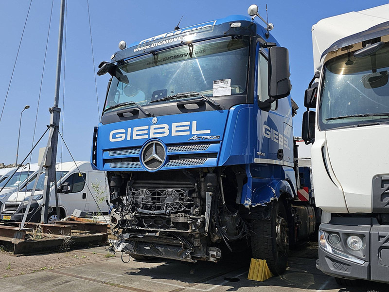 Mercedes-Benz ACTROS 2548 - Camion plateau, Camion grue: photos 1 Mercedes-Benz ACTROS 2548 - Camion plateau, Camion grue: photos 1