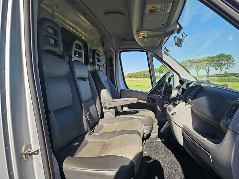 Fourgon utilitaire Peugeot Boxer 3.0 3.0 ltr: photos 7