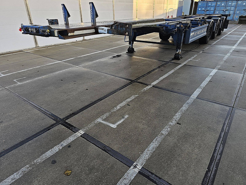 Renders ROC 16.27CC - Semi-remorque porte-conteneur/ Caisse mobile: photos 1 Renders ROC 16.27CC - Semi-remorque porte-conteneur/ Caisse mobile: photos 1