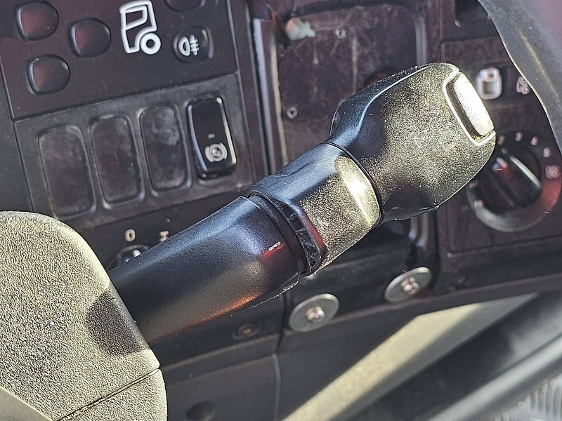 Benne à ordures ménagères Scania P340 CNG GAS 6X2*4 VDK: photos 12 Benne à ordures ménagères Scania P340 CNG GAS 6X2*4 VDK: photos 12