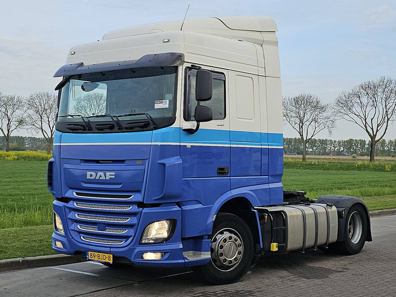 DAF XF 440 SPACECAB 2X TANK - Tracteur routier: photos 2 DAF XF 440 SPACECAB 2X TANK - Tracteur routier: photos 2