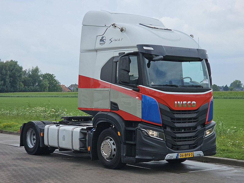 Iveco S-WAY AT440S36 2X TANK NL-TRUCK - Tracteur routier: photos 5 Iveco S-WAY AT440S36 2X TANK NL-TRUCK - Tracteur routier: photos 5