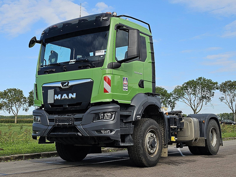 MAN 18.480 TGS 4X4H LEICHT UNFALL - Tracteur routier: photos 1 MAN 18.480 TGS 4X4H LEICHT UNFALL - Tracteur routier: photos 1
