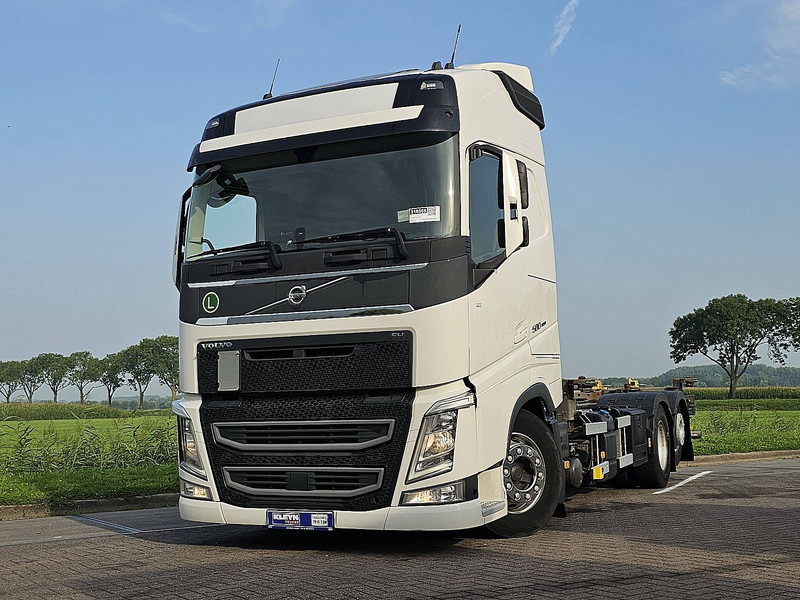 Volvo FH 500 I-PARK-C NAVI 315/70 - Camion porte-conteneur/ Caisse mobile: photos 1 Volvo FH 500 I-PARK-C NAVI 315/70 - Camion porte-conteneur/ Caisse mobile: photos 1