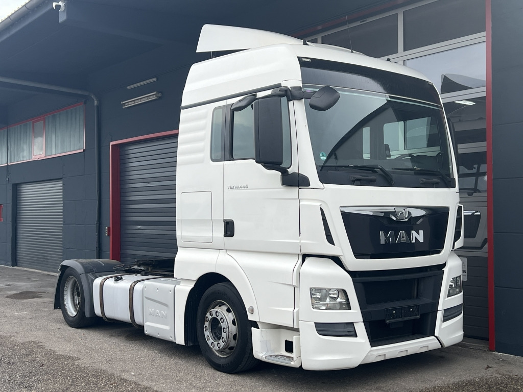 Tracteur routier MAN TGX 18.440 Klimaautomatik Tempomat Motorbremse: photos 1